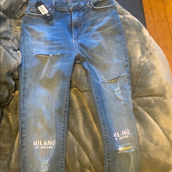 ✨✨NEVER WORN MILANO DI ROUGE HARLOW JEANS✨✨ - Picture 2 of 4